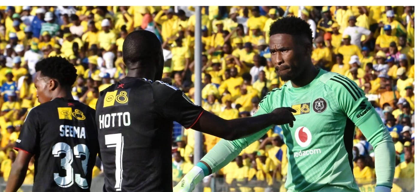 Orlando Pirates PSL match photography Johannesburg — Premier Soccer League action by Eddie Mtsweni
